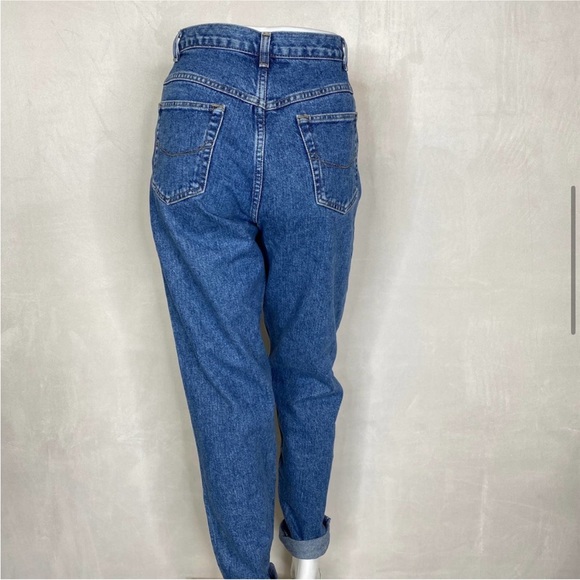 CHIC Vintage High Waisted Mom Jeans - Picture 8 of 9